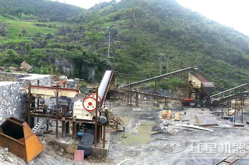 湖北時產600噸石頭破碎生產線現(xiàn)場